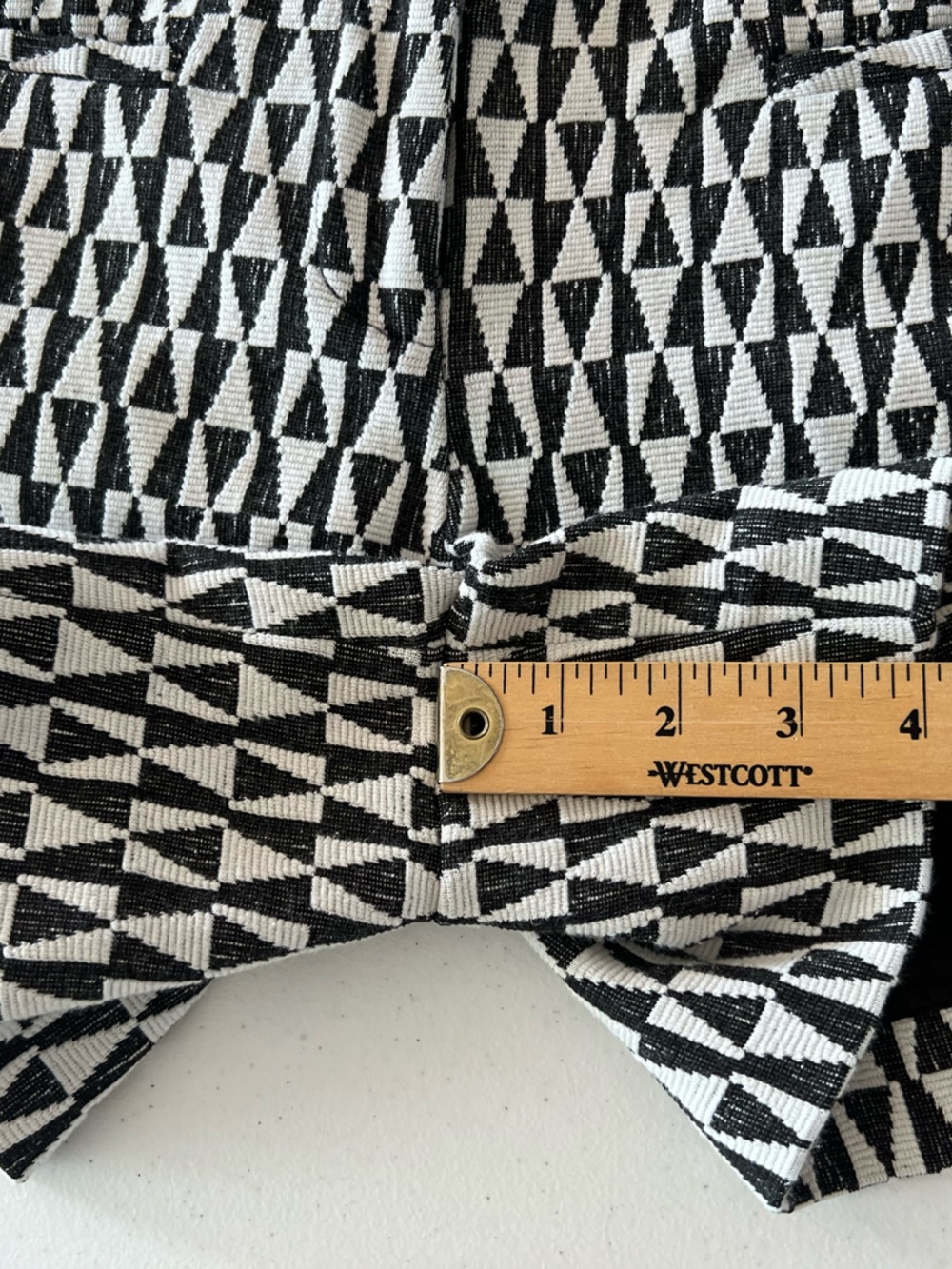 Cartonnier Anthropologie Women’s Black White Geometric Shorts Button Front Sz - Picture 6 of 10